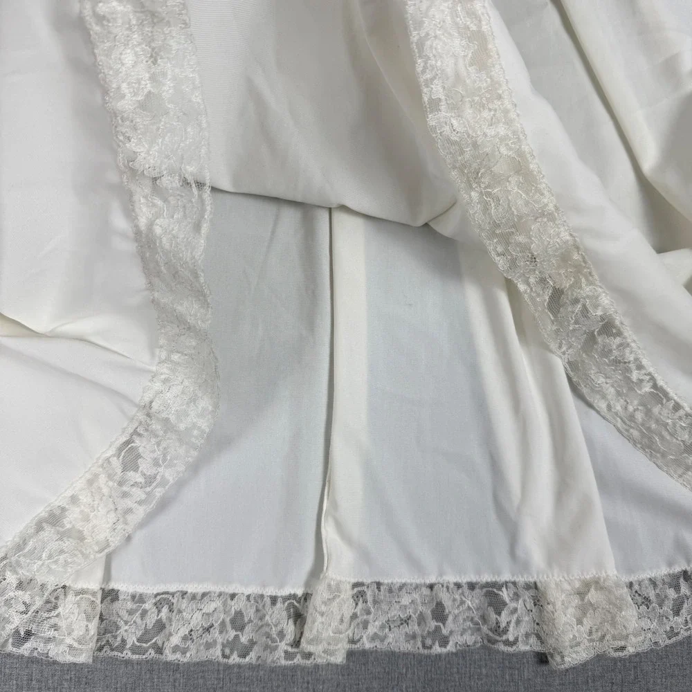 Vanity Fair Vintage White Lace Trim Nightgown Slip Dress Size 32 Ethereal